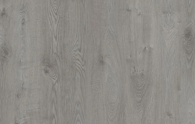 The top layer of Elbruz laminate accurately simulates the structure of wood.