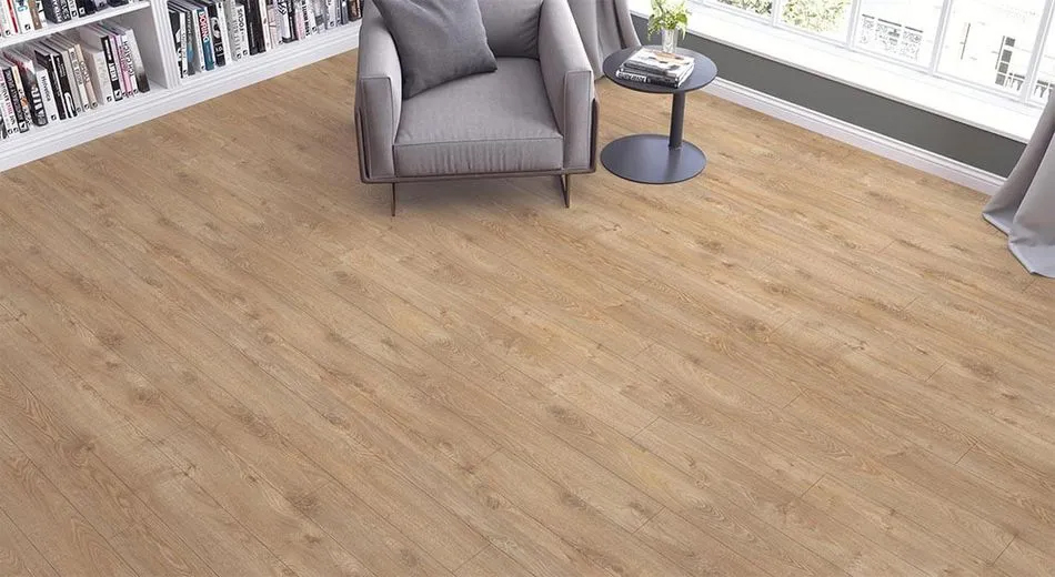 Laminate flooring Ural has a single-strip design, which is perfect for rooms with a total area of ​​more than 12 sq. M. At the same time, the 32nd class of wear resistance makes it possible to use this laminate in various premises - residential and commercial.